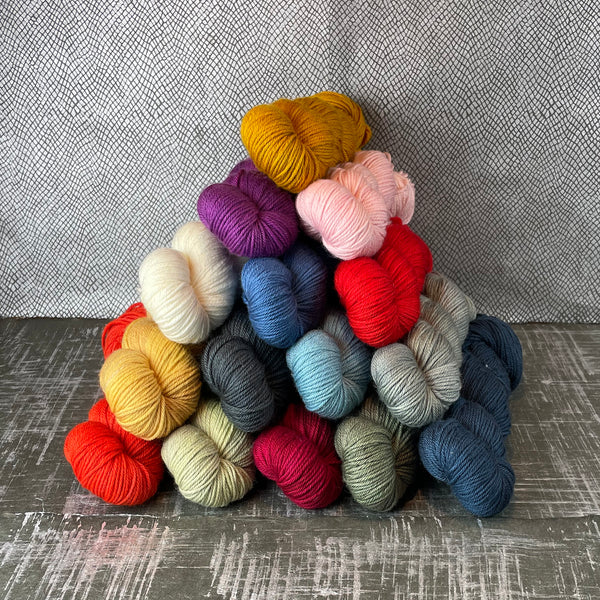 Tesserae Yarn Chaton - Woolyn