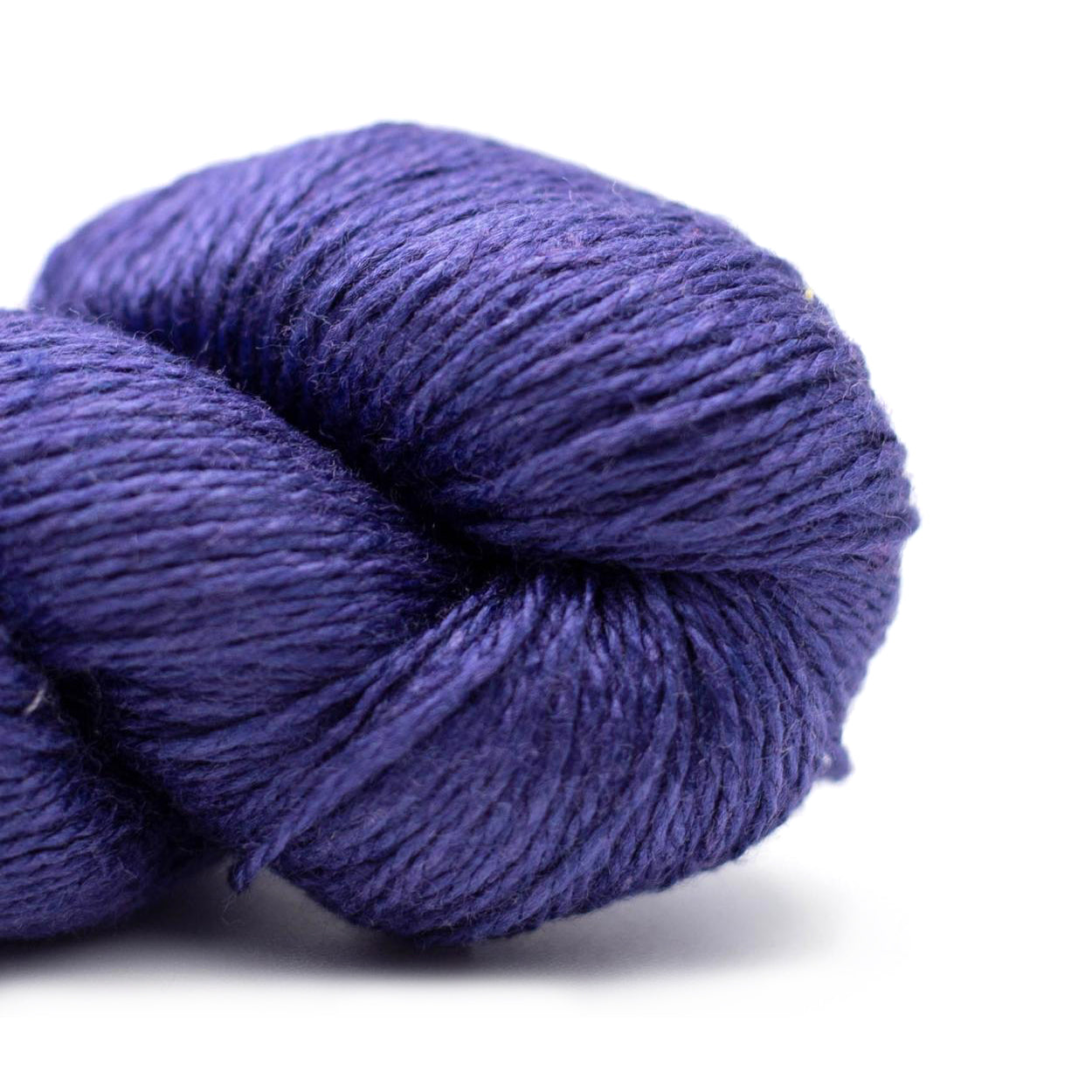 1,4 Kgs Woolyarn Merino Color Melanite Black Nm 15/2 Flat Knitting Thread  on a Cone 